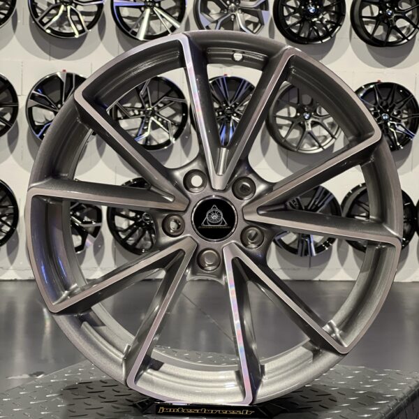 Style Audi RS4 18'' 5x112