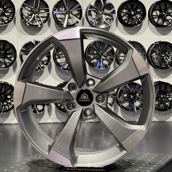 Style Audi RS3 18'' 5x112