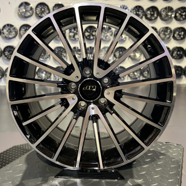 Style Mercedes NEW Twist 63 AMG 18'' 5x112 BMF