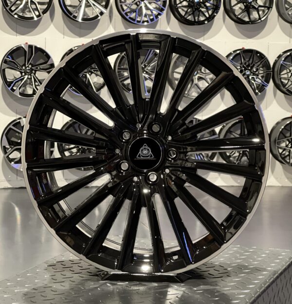 Style Mercedes NEW Twist AMG-Line 19'' 5x112 BMF All Round
