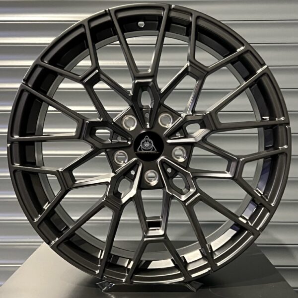 Style BMW 827M Performance 19'' Noir Satine 5x120