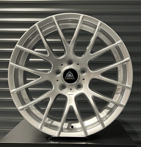 Style BMW M359 19'' 5x120 Silver