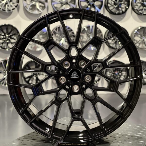 Style BMW 827M Performance 20'' Noir brillant 5x112