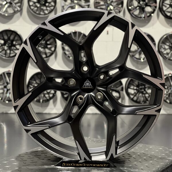 STYLE FORMENTOR VZ5 19'' 5X112