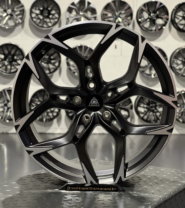 STYLE FORMENTOR VZ5 19'' 5X112