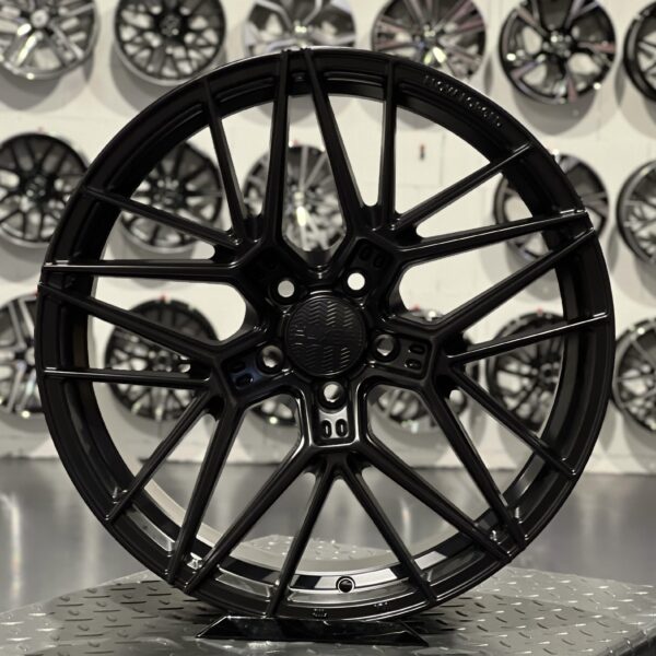 Haxer HX07F 19'' 5x112 Black HYBRID FORGED