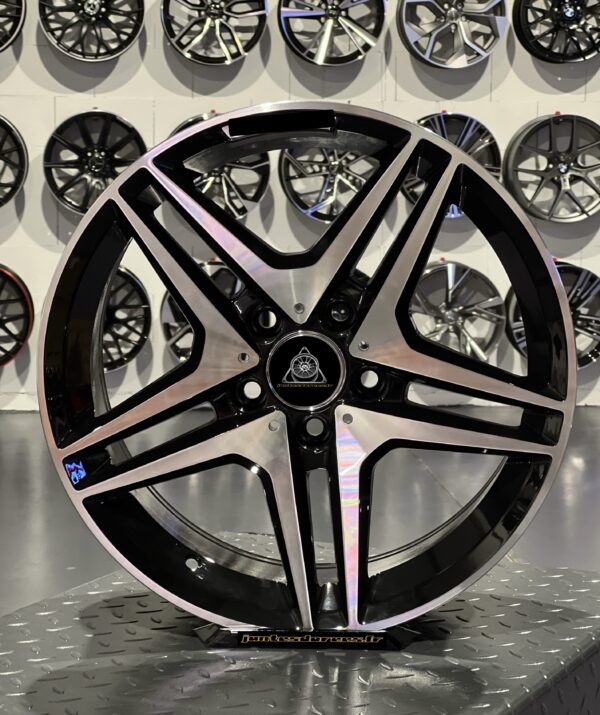 Style Mercedes W176 17'' BMF 5x112