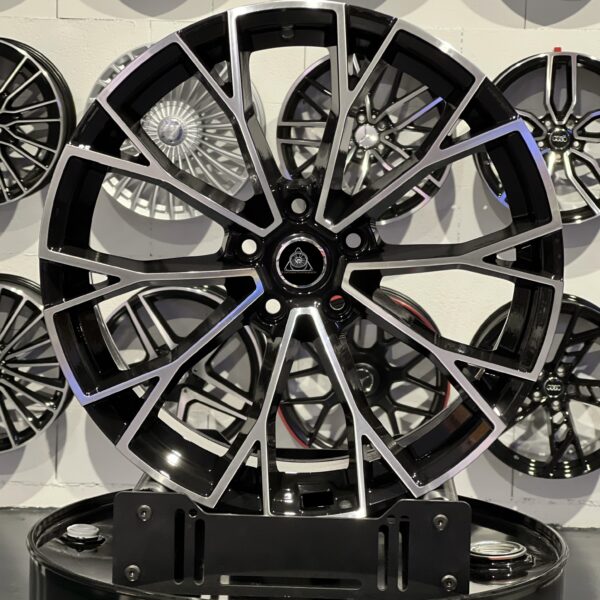STYLE VW WARMENAU 8.5R 19'' 5X112 NOIR POLIE