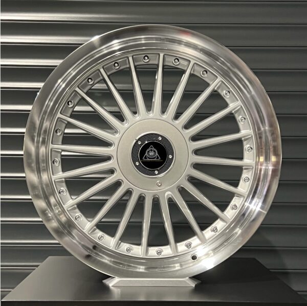Style ALPINA 19'' 5x120 Silver